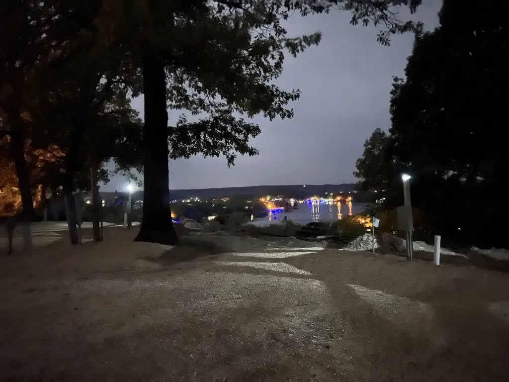 Clapping Oaks Campground and Lodging