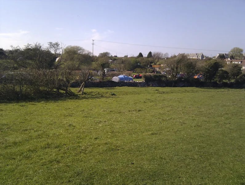 Tom’s Field Campsite & Shop gallery 1