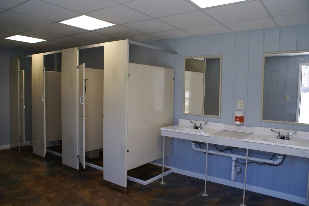 Niagara Falls Campground & Lodging gallery 2