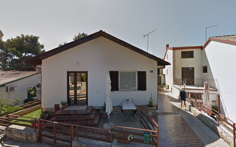 KAMP MIRA banjole