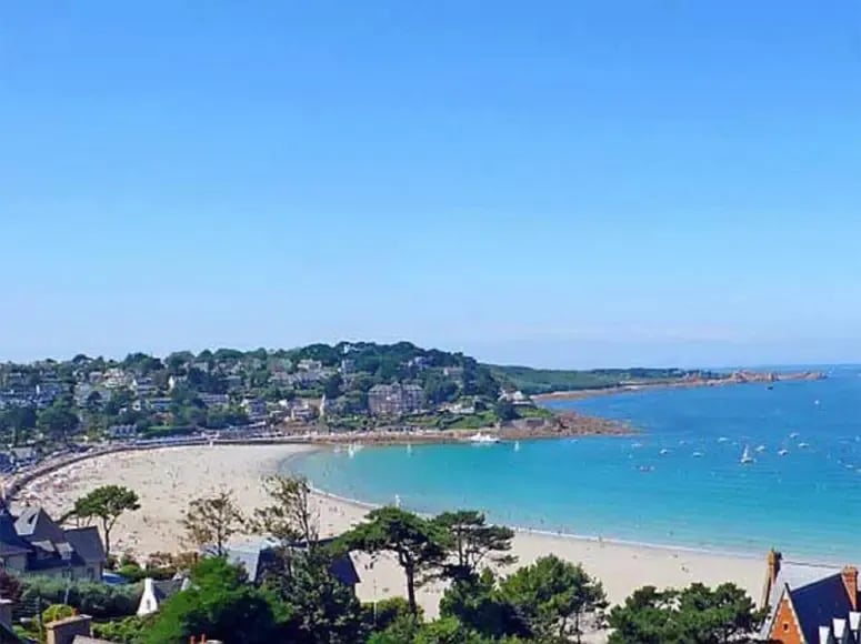 Camping municipal Ernest Renan gallery 1