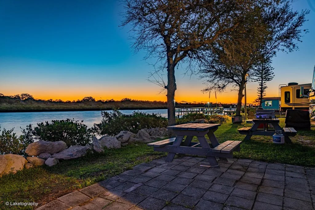 Indian Mound Fish Camp gallery 2