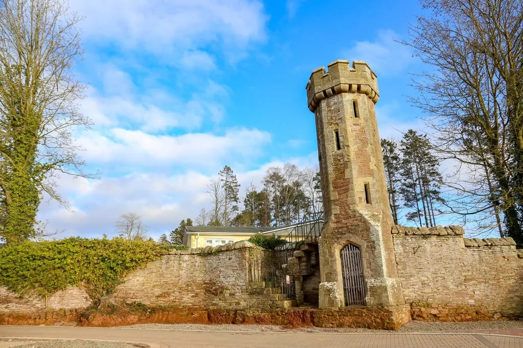 Saltmarshe Castle Caravan Park