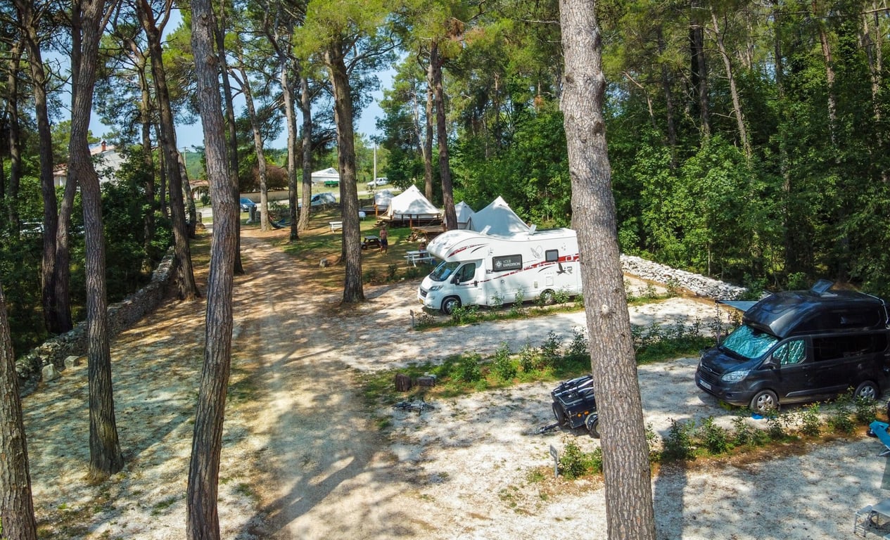 Camp Dvor gallery 1