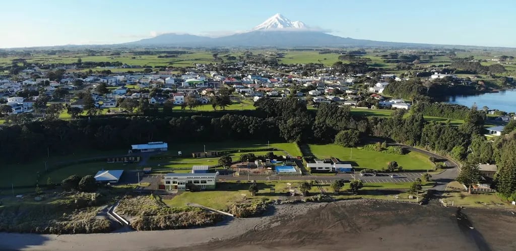 Opunake Beach Holiday Park : Opunake Accommodation gallery 2