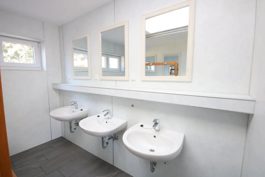 Rosen-Camp Kniese gallery 3