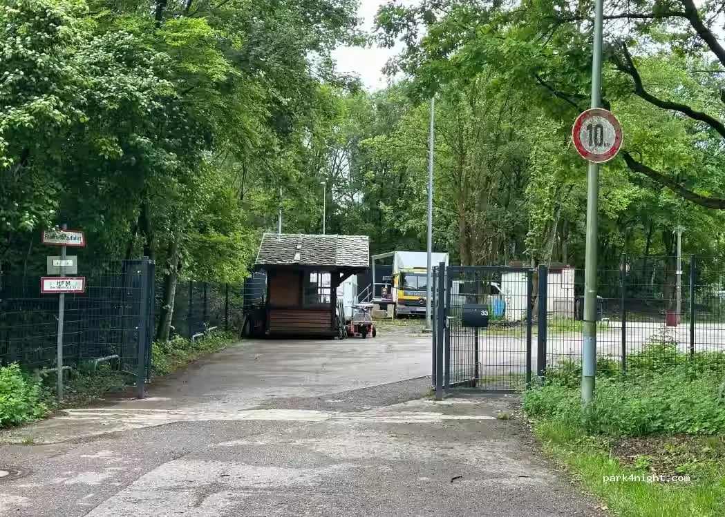 Wohnwagenstellplatz am Neubruch gallery 4