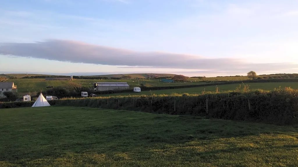 Incledon Escapes at Incledon Farm gallery 2