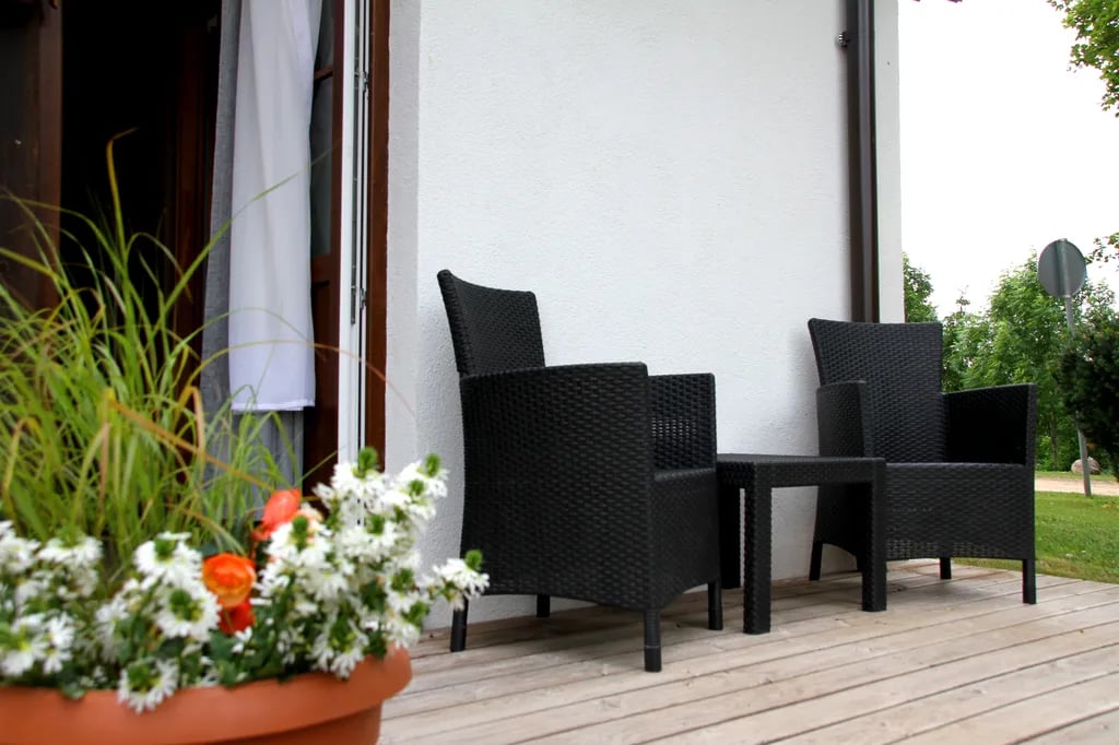 Hexenstaat im Urtal Uhtjärve