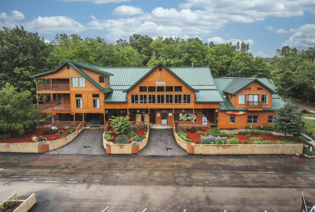 Ozark Outdoors-Riverfront Resort gallery 2