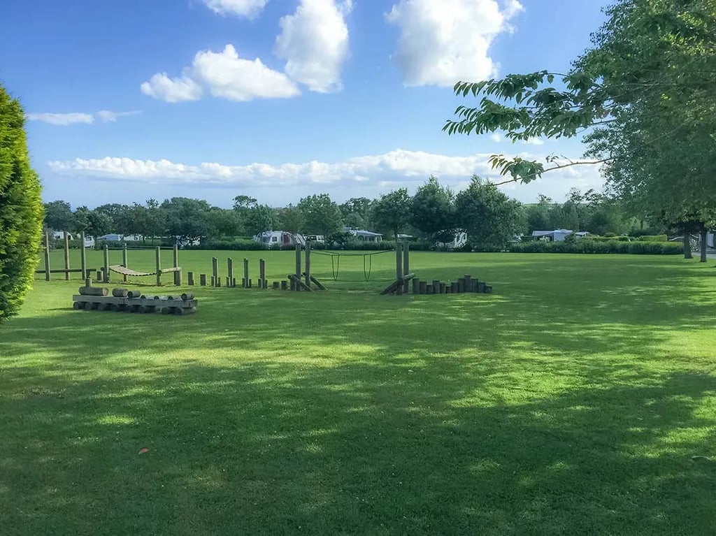 Leacroft Touring Park gallery 2