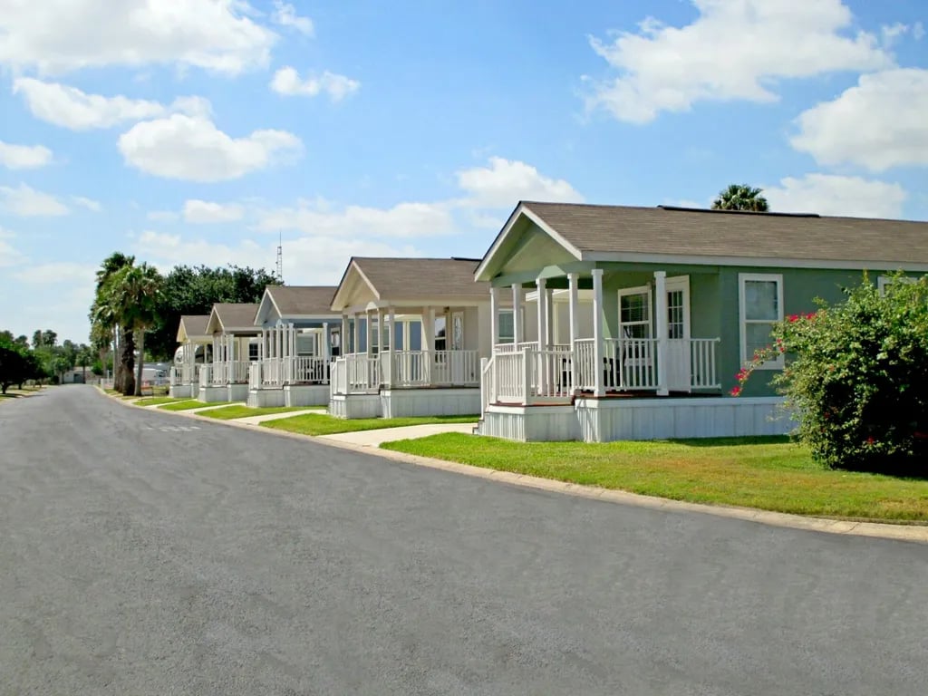 Llano Grande Lake Park Resort