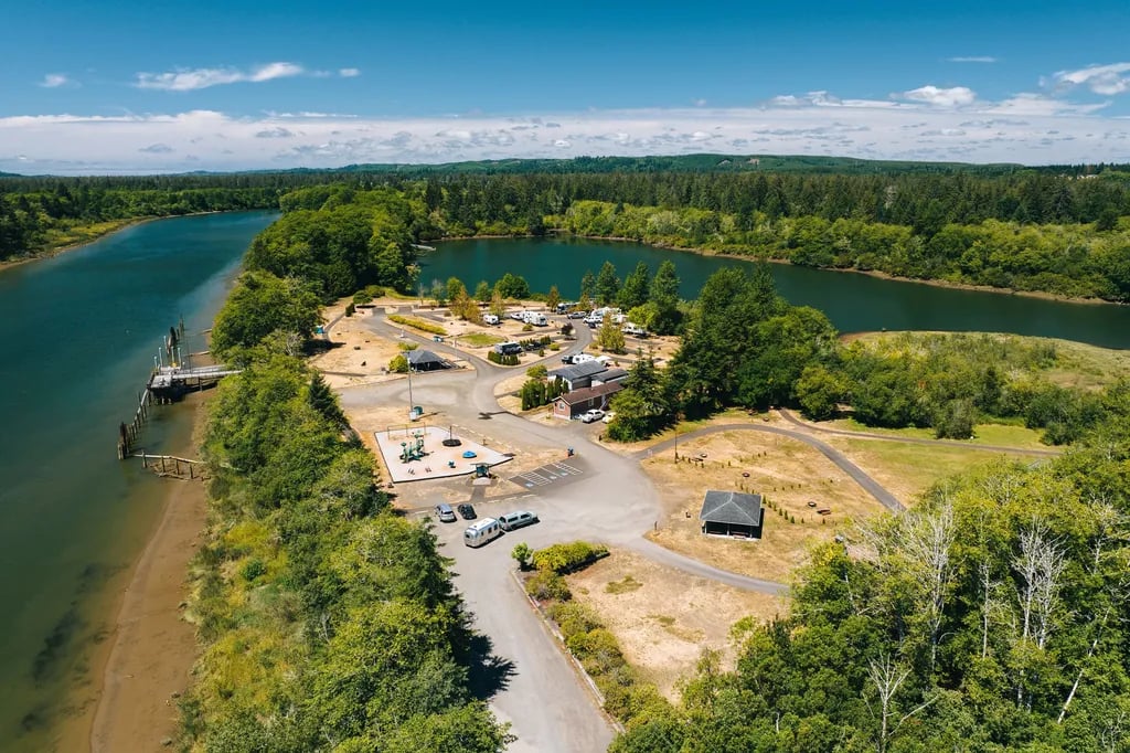 Friends Landing gallery 3