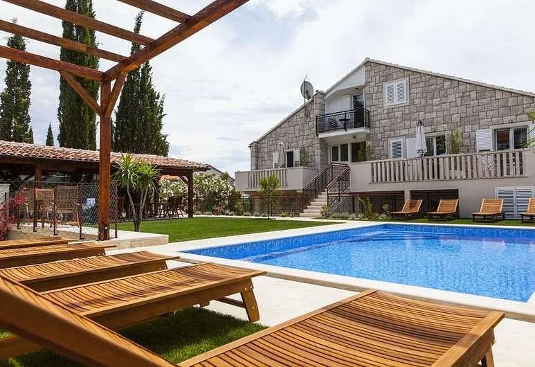 Camp Kanun and Yoga House gallery 1