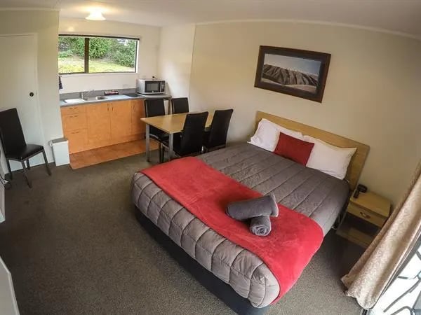Mt Aspiring Holiday Park gallery 1