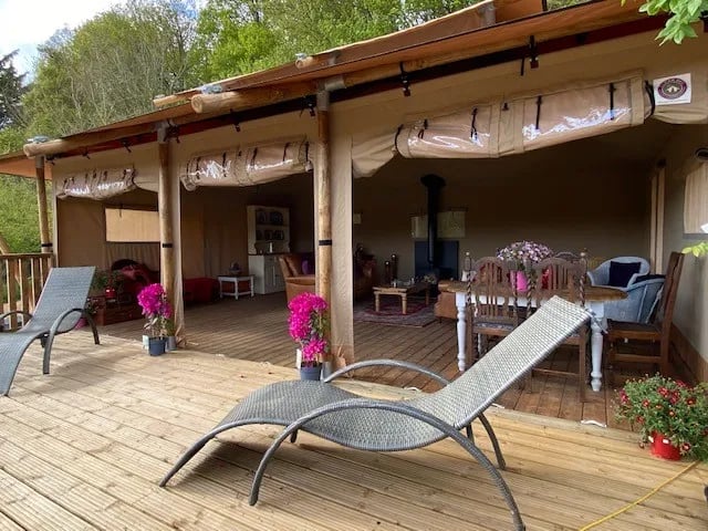 Thompson Hall Retreat gallery 2