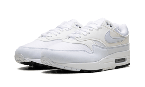 WMNS-NIKE-AIR-MAX-1-FOOTBALL-GREY