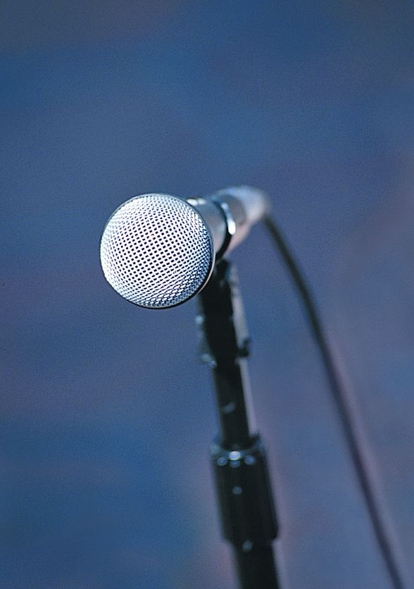 Featured image for “How to Start Your Next Presentation With A BANG”