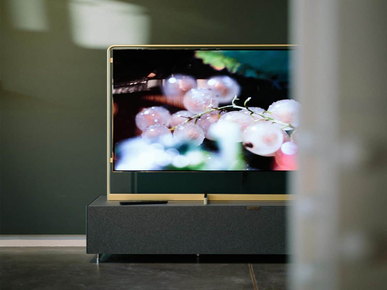 Featured image for &ldquo;40% of Consumers Replace TVs to Get Bigger Screens&rdquo;