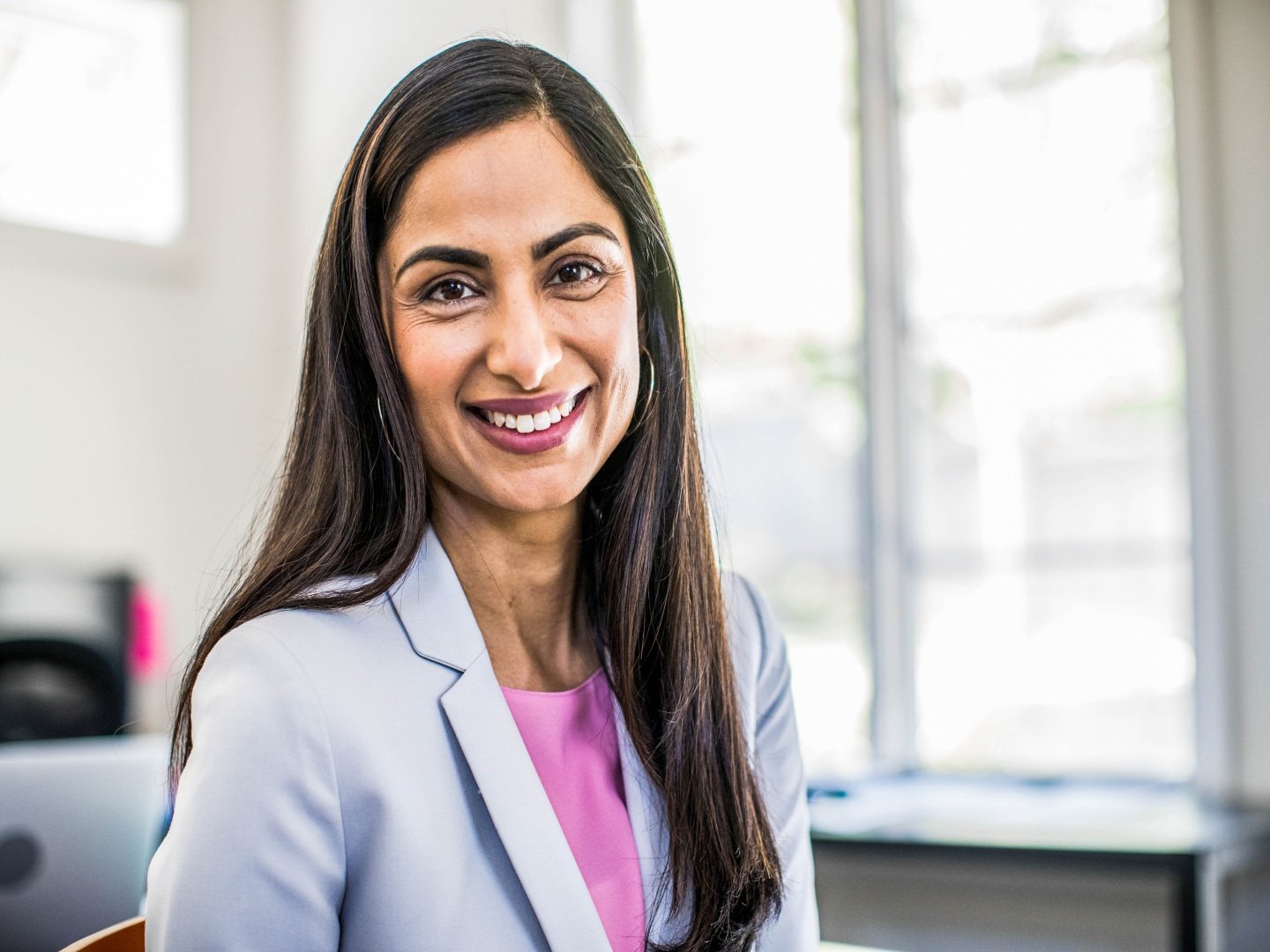 Featured image for “6 Good Habits of Successful Salespeople”