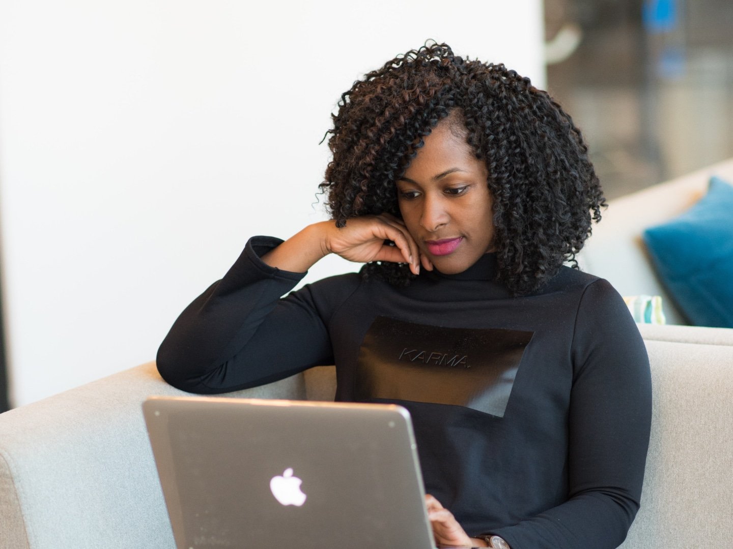 Featured image for “The Art of Sending a Follow-Up Email during Radio Silence”