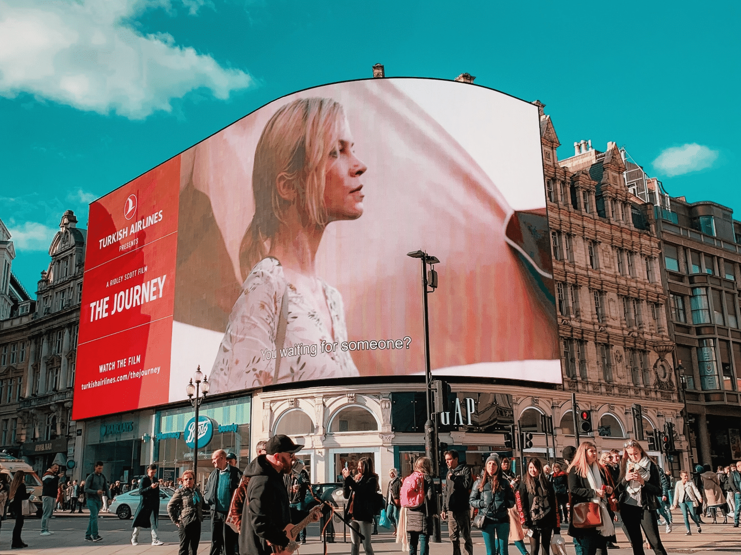 Digital OOH