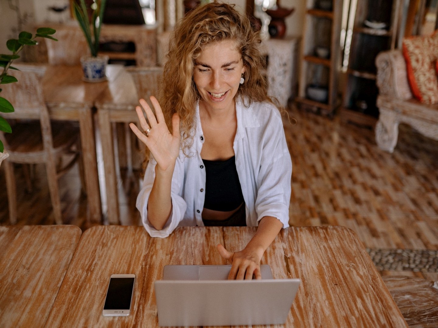 Featured image for “You Need This New Approach to the First Sales Conversation”