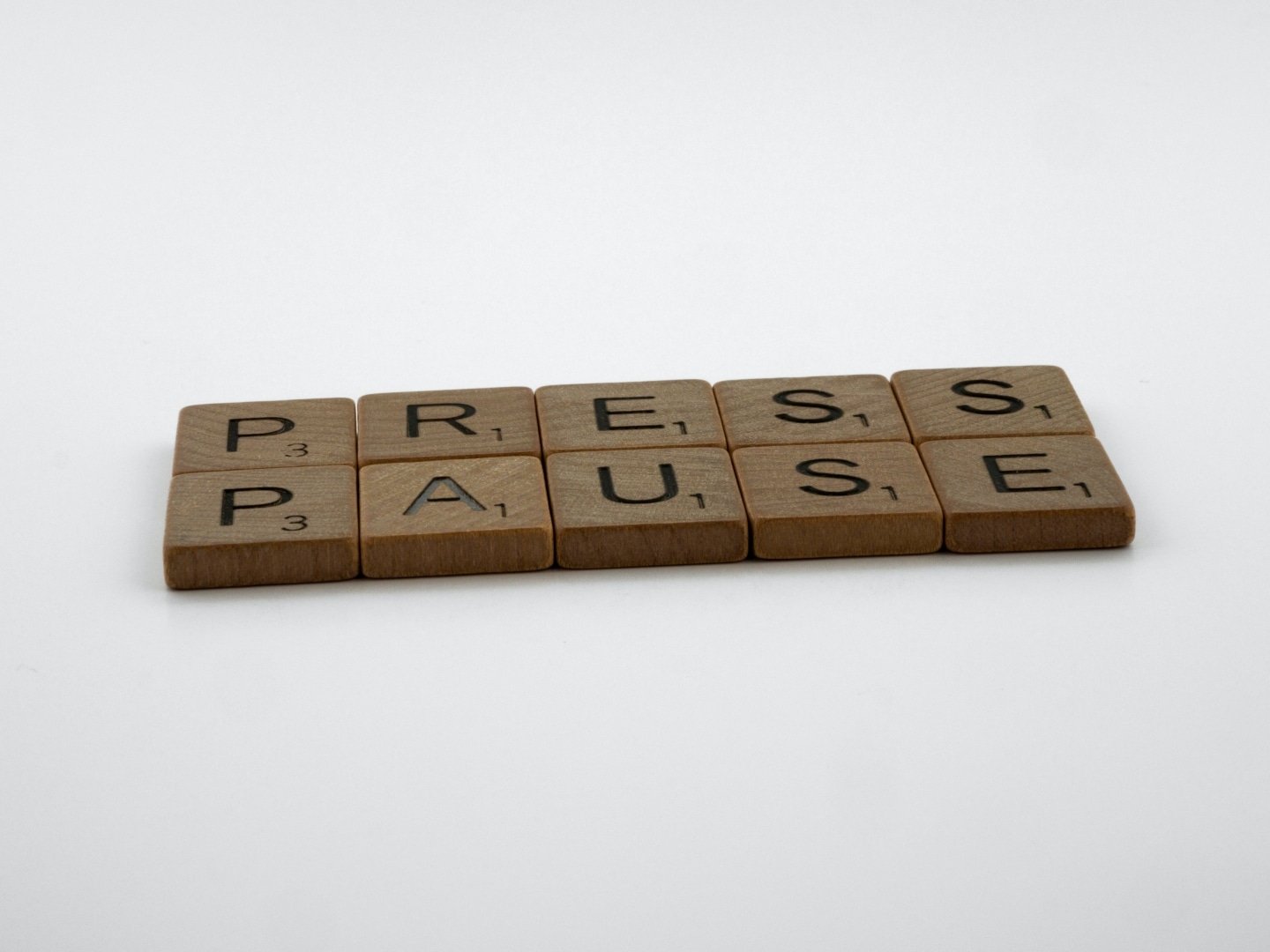Featured image for “3 Times to Pause During the Sales Process to Make a&nbsp;Big Impact”