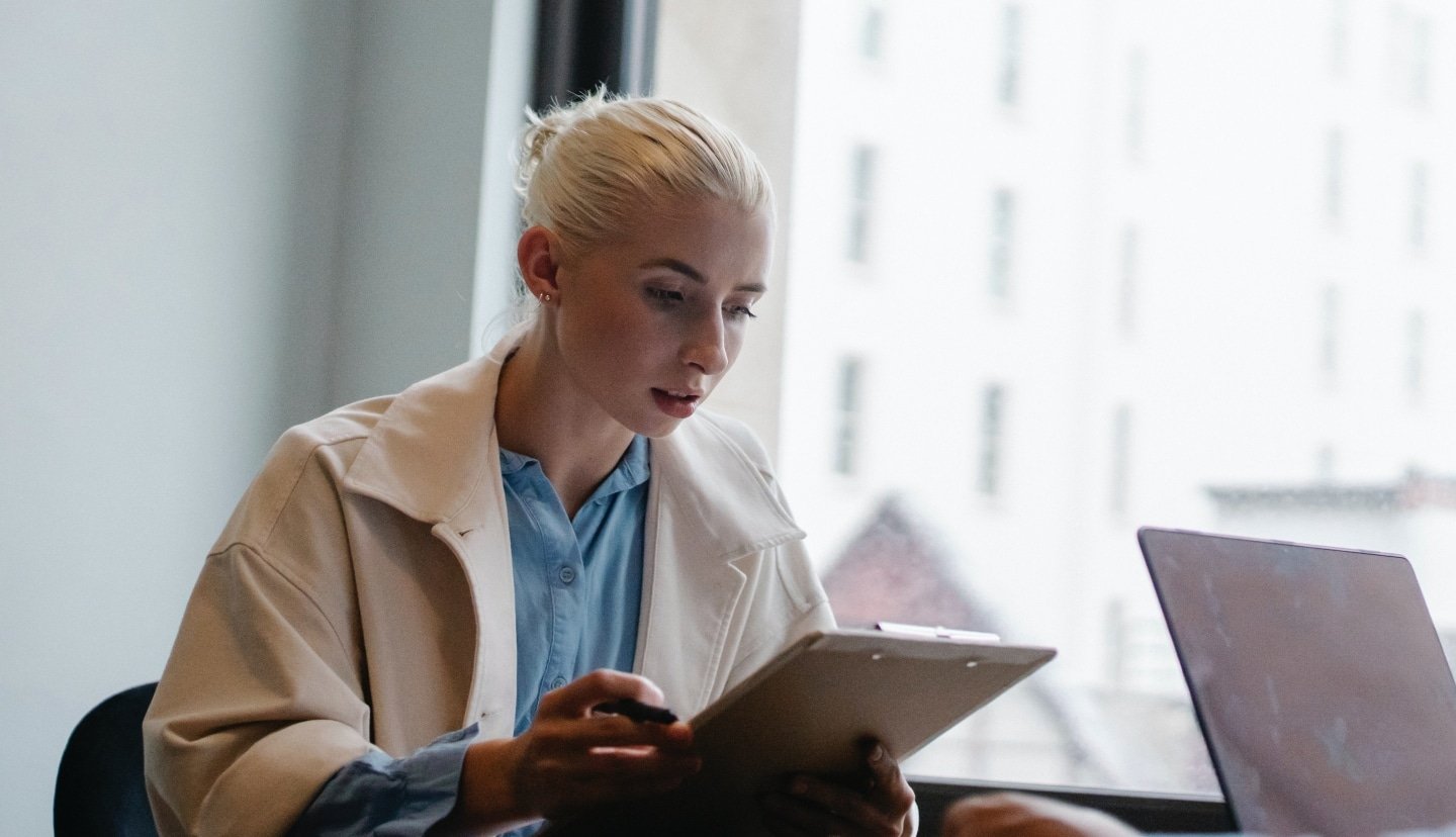 Featured image for “2 Ways to Craft the Perfect Sales Messaging to Better Engage Prospects”