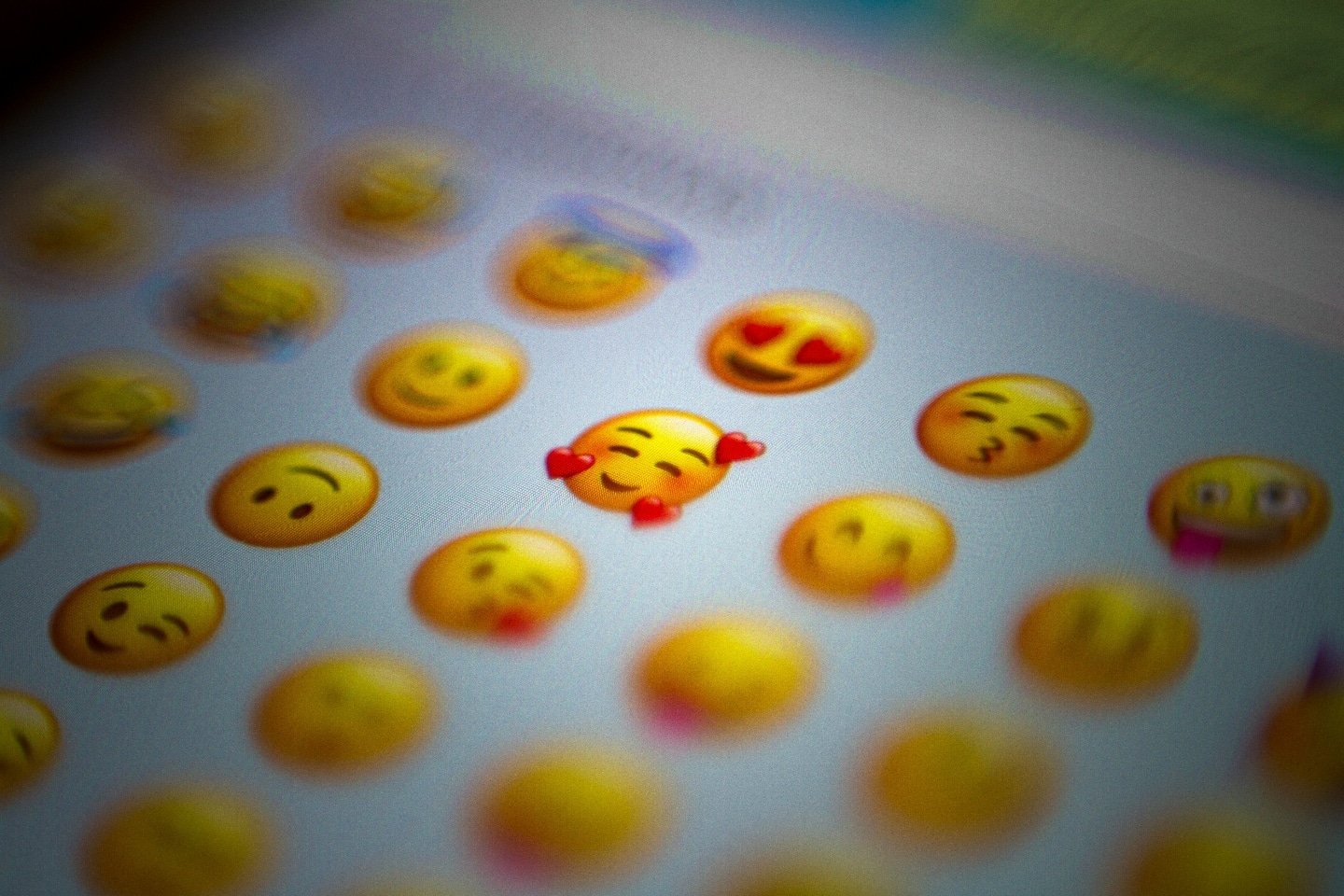 Featured image for “How To Succeed in Sales by Reading Emotions”