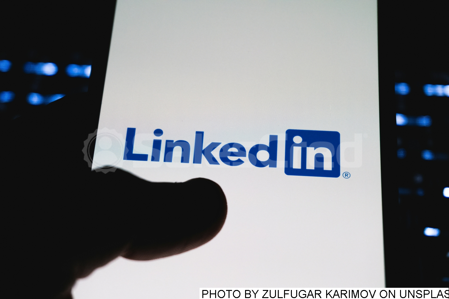 Featured image for &ldquo;How Can LinkedIn Profiles for Sales Stand&nbsp;Out?&rdquo;