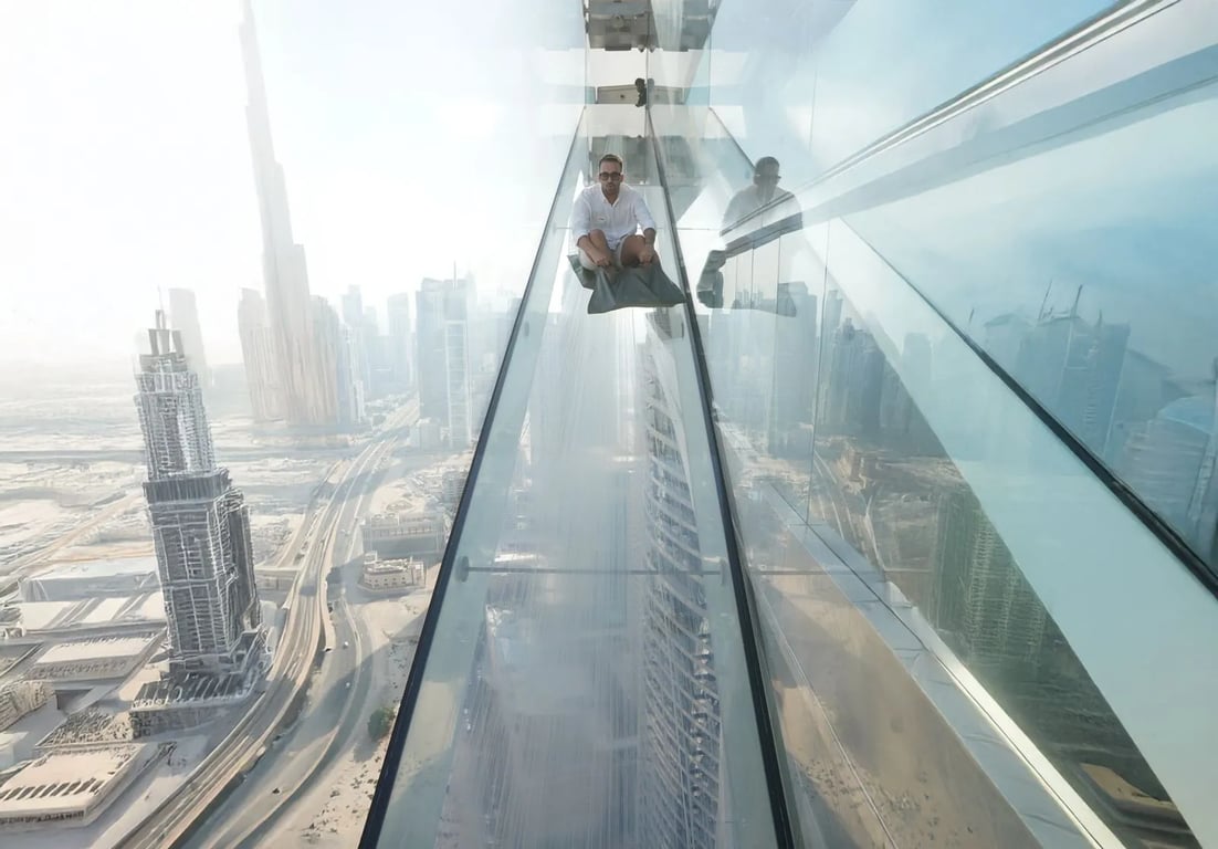 Dubai Sky Views Observatory: Aufregendes Abenteuer mit Glasrutsche und Edge Walk - Image 3
