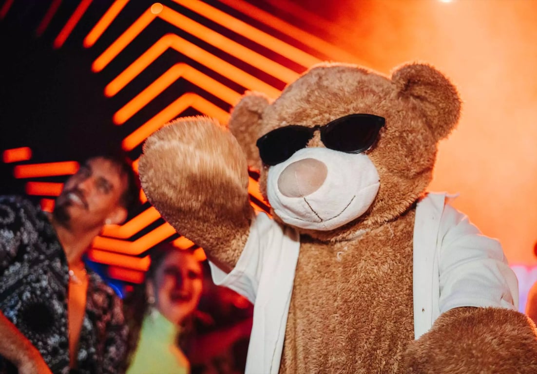 Beach by FIVE - Image 5