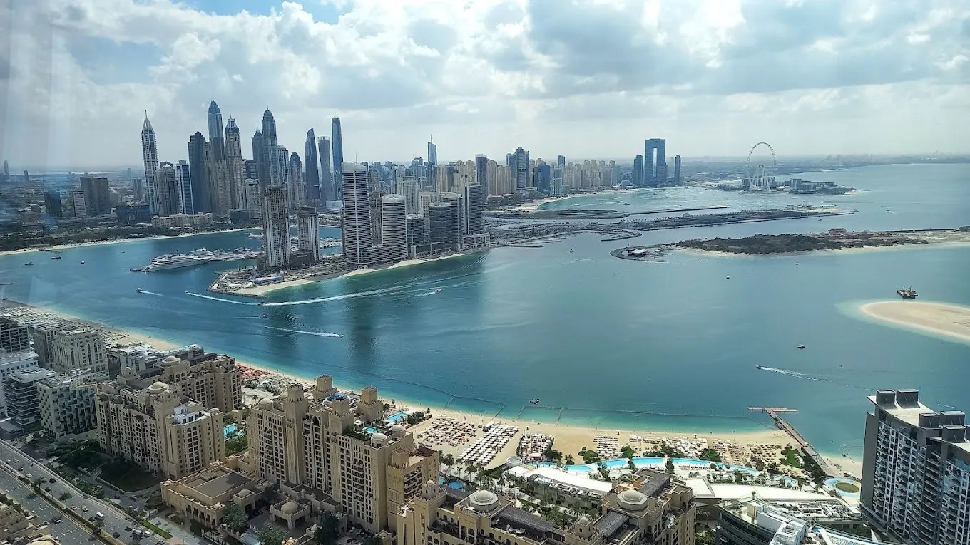 SUSHISAMBA Dubai - Image 4