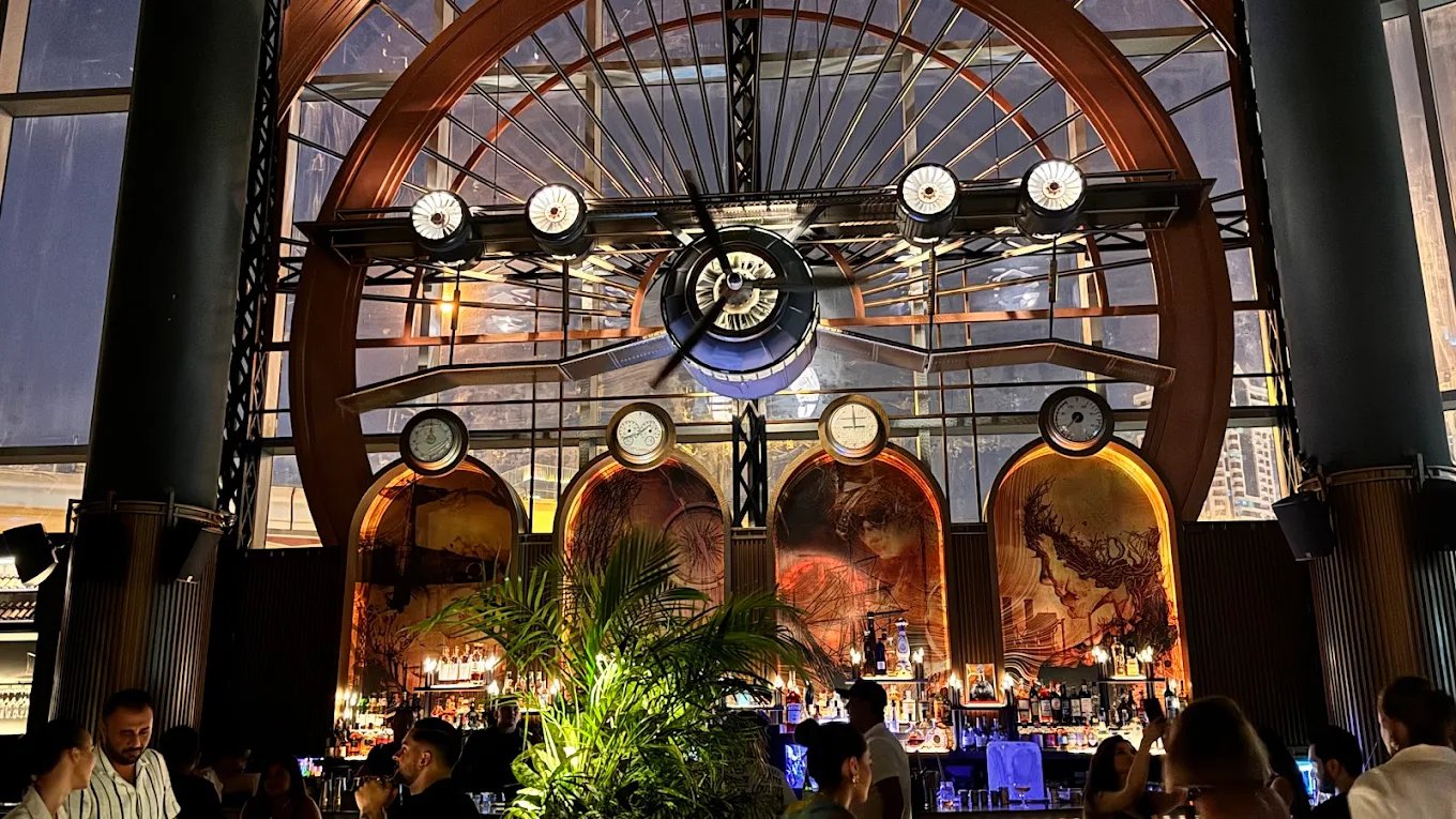 Amelia Lounge - Image 4