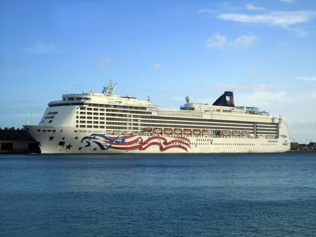 Pride of America – Kreuzfahrtschiff der Norwegian Cruise Line, Trinkwasseranlagen-Sanierung 2005 in Bremerhaven