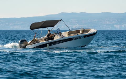 Nautilus 670 Open