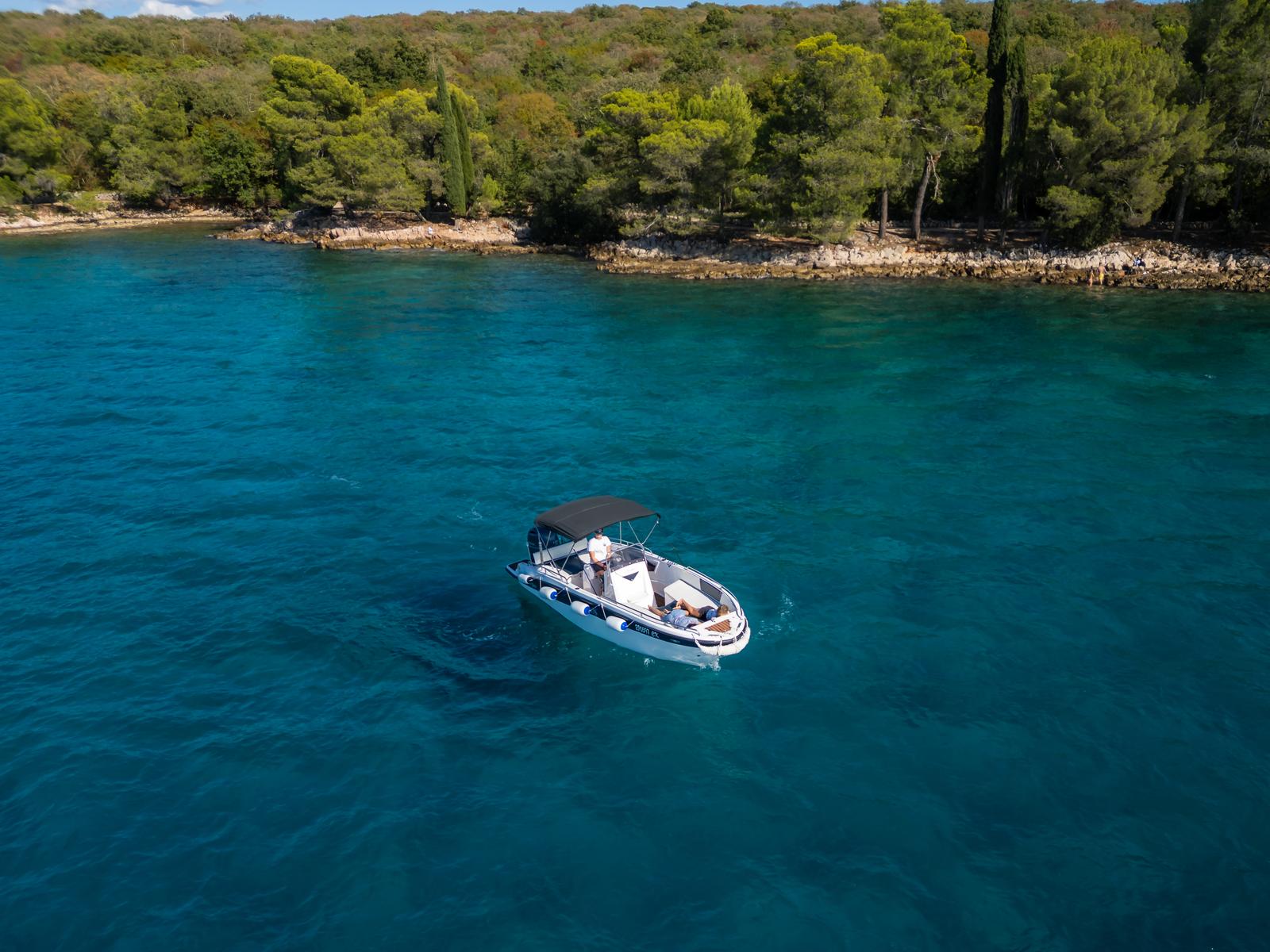 Brodovi — rent a boat Malinska, otok Krk