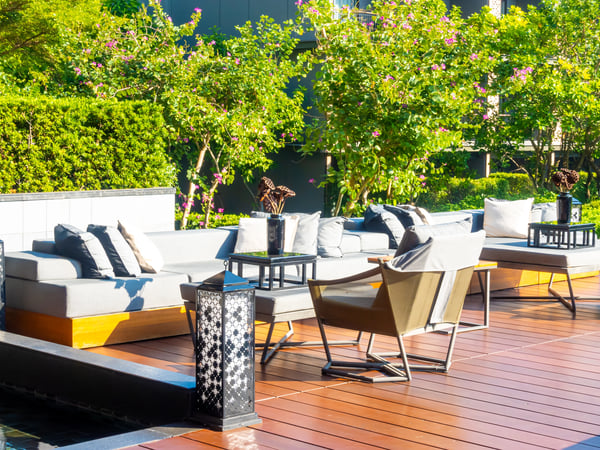 Suvremeni dizajn vrta s modernim elementima