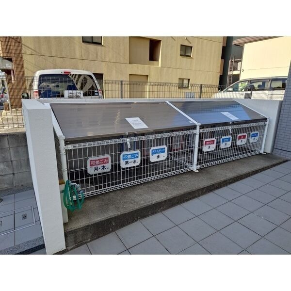 プラージュ大曽根の写真
