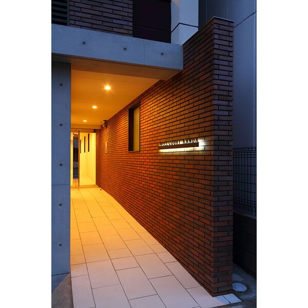 WELL COURT KANDAの写真