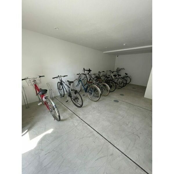 THE RESIDENCE SHIGAHONDORIの写真