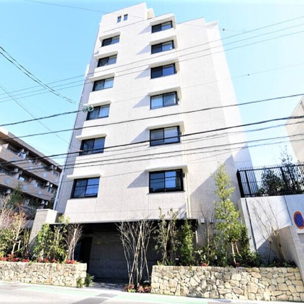 グランドメゾン本山春里町の写真