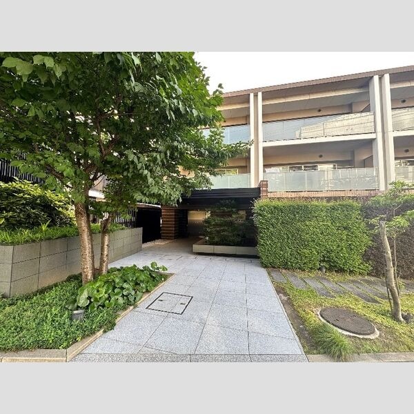 プラウド昭和楽園町テラスの写真