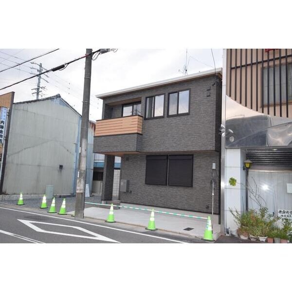 昭和区御器所二丁目戸建賃貸の写真