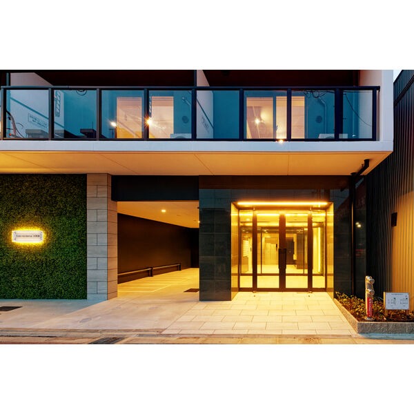 lives residence 太閤通の写真