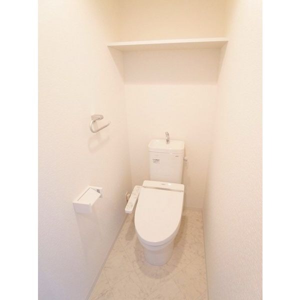 B 2LDKの室内写真 5