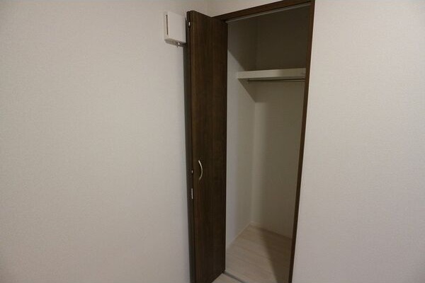 B 2LDKの室内写真 5