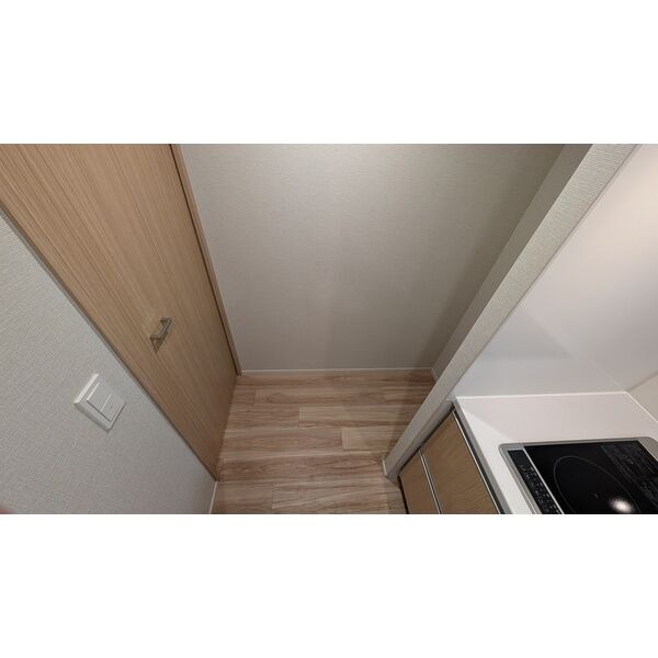 J 1LDKの室内写真 4