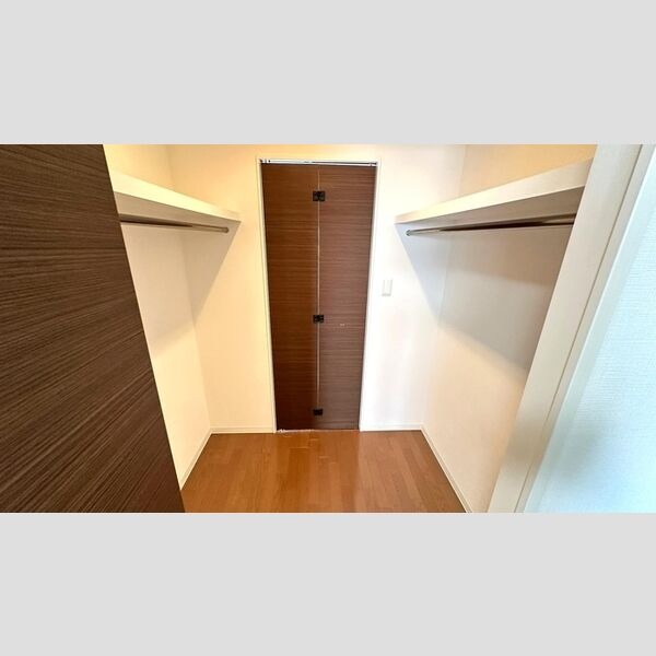 B 2LDKの室内写真 7